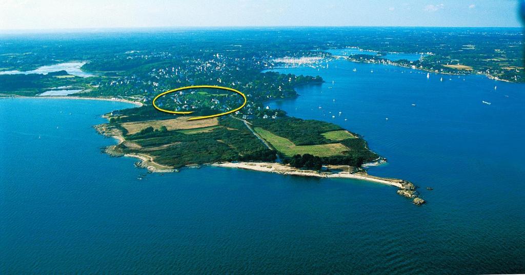 Camping De La Baie Hotel La Trinite-sur-Mer Bagian luar foto